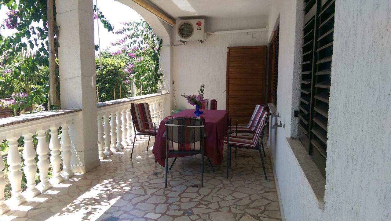 Apartments Golub Krk Town Exterior photo