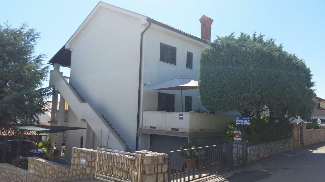 Apartments Golub Krk Town Exterior photo